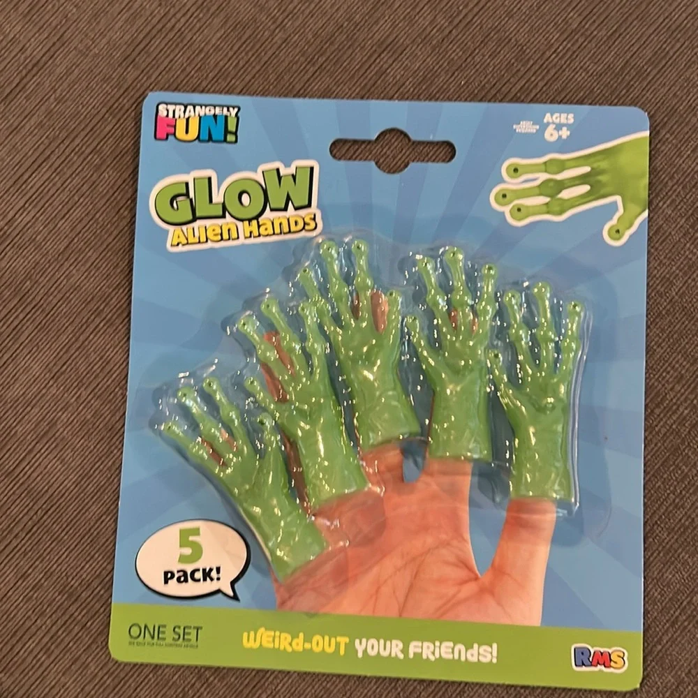 Tiny Hands: Kitten Paws Or Glow Alien Hands 5pack NEW